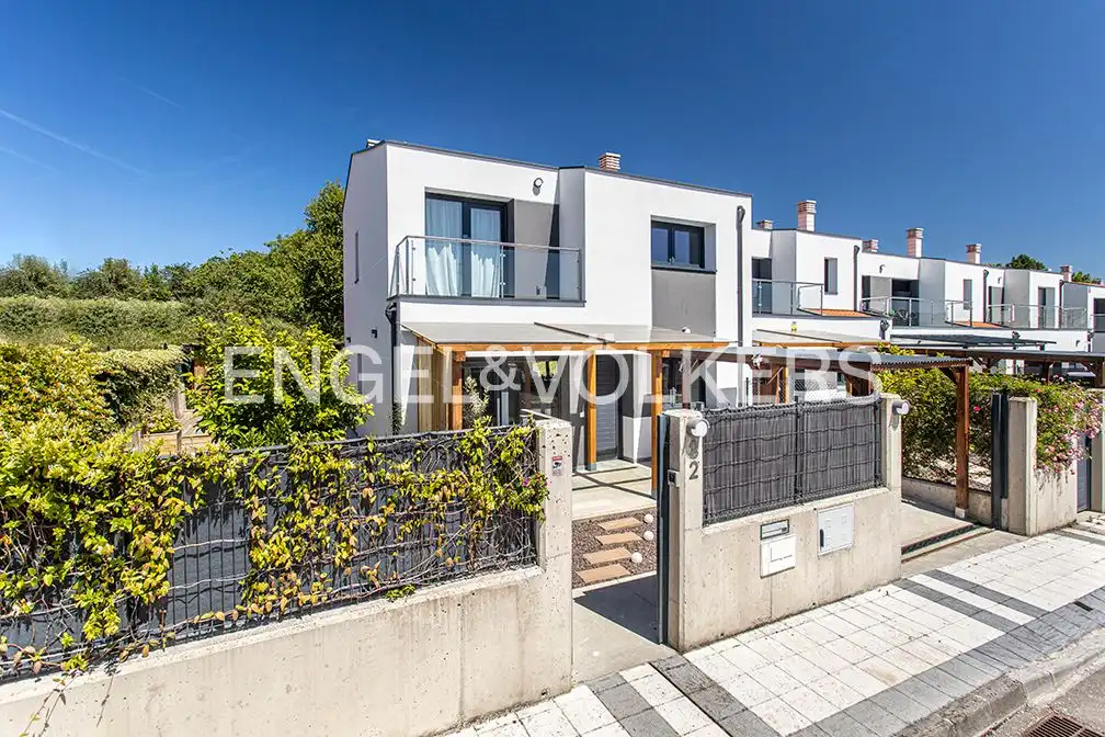 Exterior view of Houses for sale in Noreña  with Heating, Private garden and Terrace