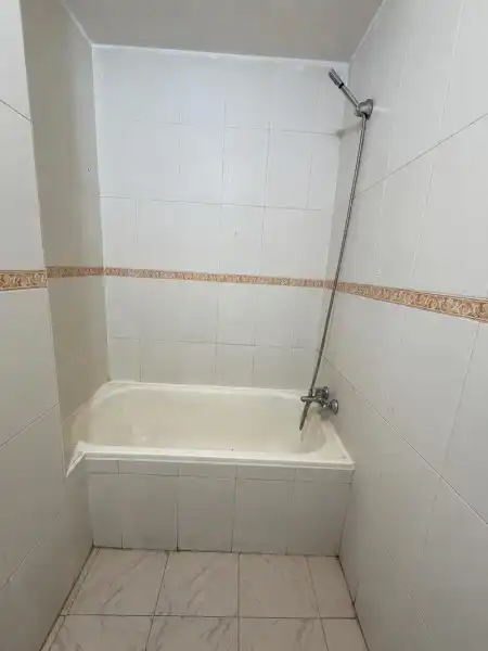 Baño de Estudio en venta en Torremolinos con Terraza y Balcón