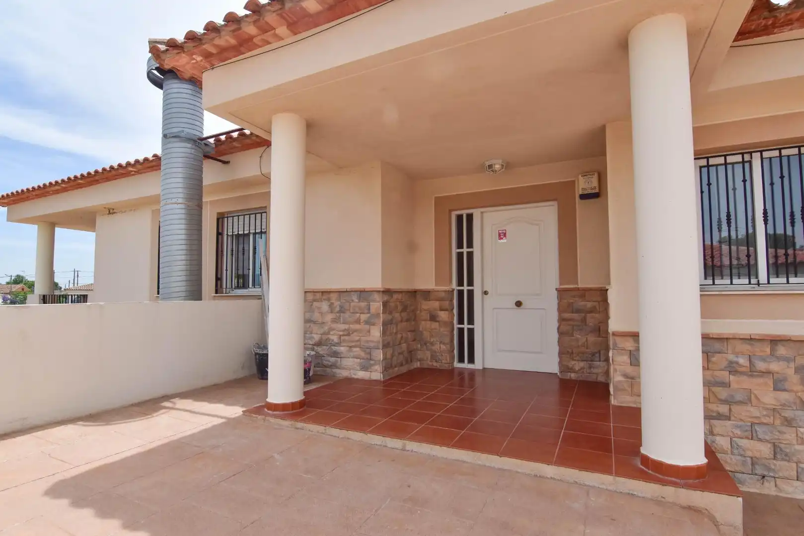 Houses for sale in Catadau  with Air Conditioner, Heating and Terrace