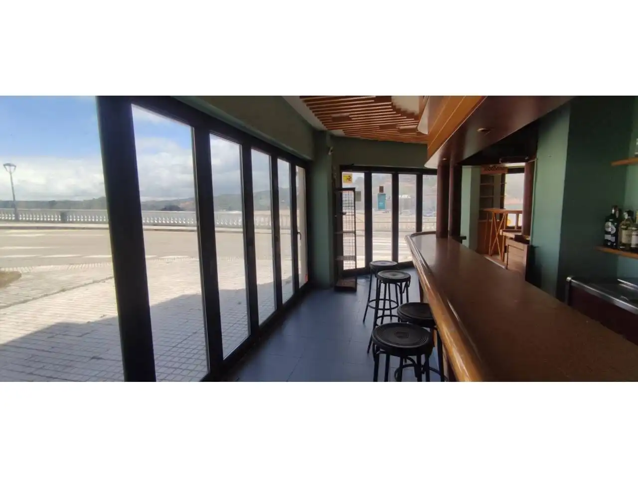 Commercial properties for sale in Paseo MUELLE, Comillas (Cantabria)