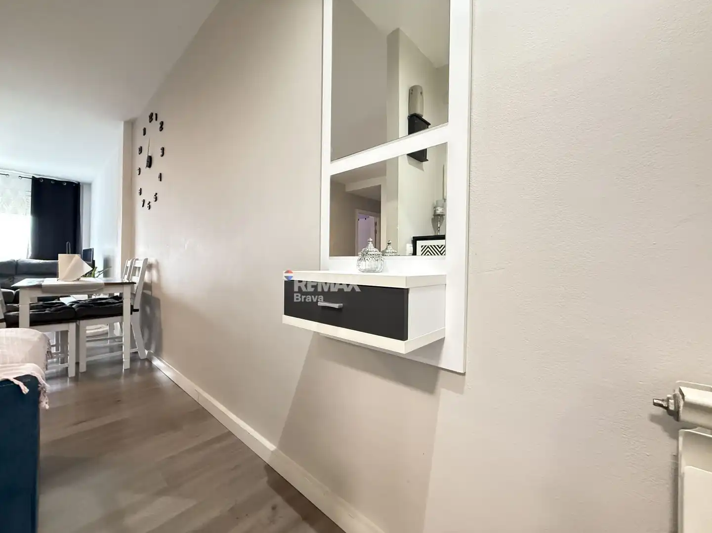 Bathroom of Flat for sale in La Jonquera  with Parquet flooring, Storage room and Furnished