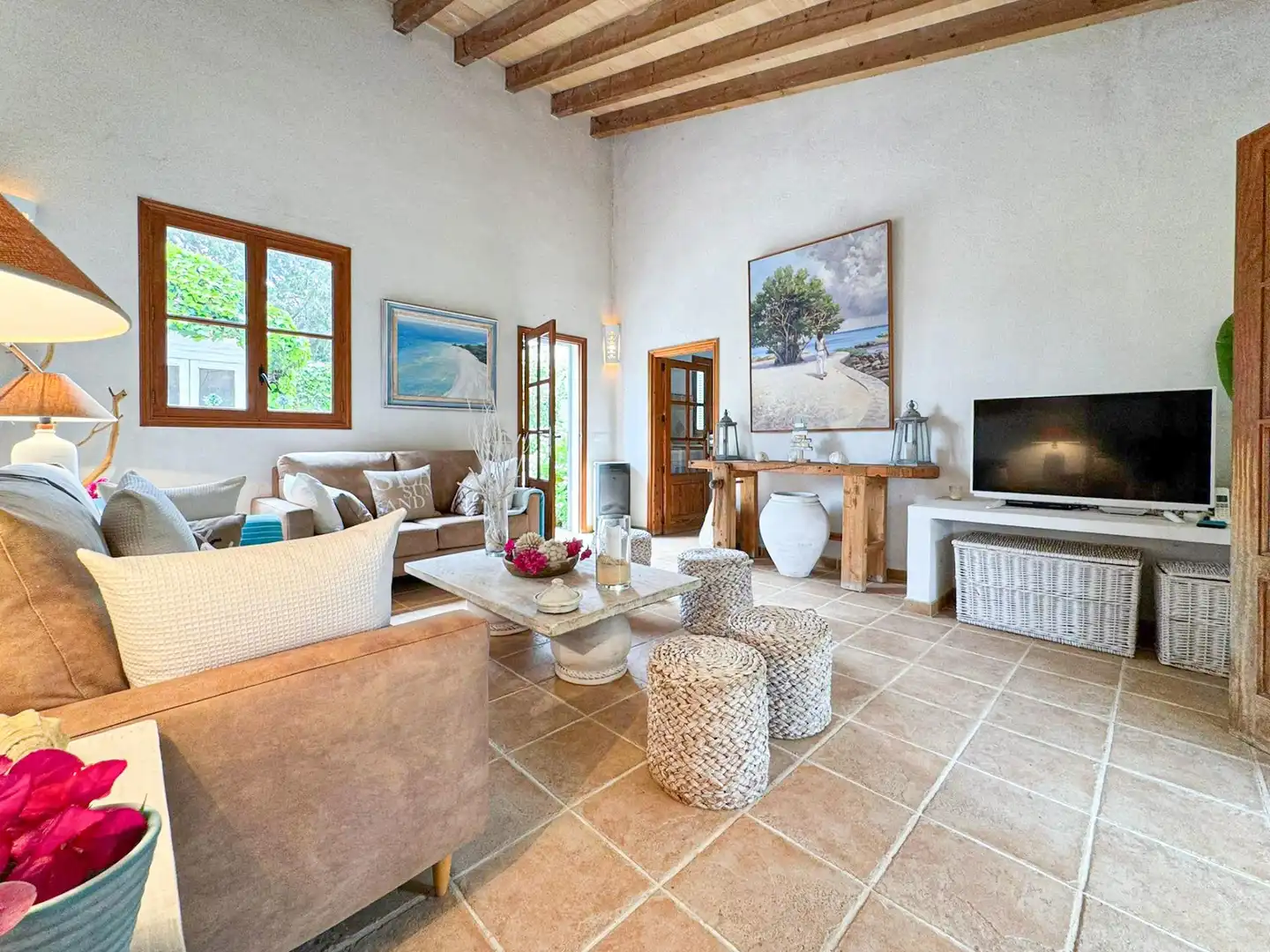 Sala d'estar de Finca rústica en venda en Pollença amb Calefacció, Jardí privat i Traster