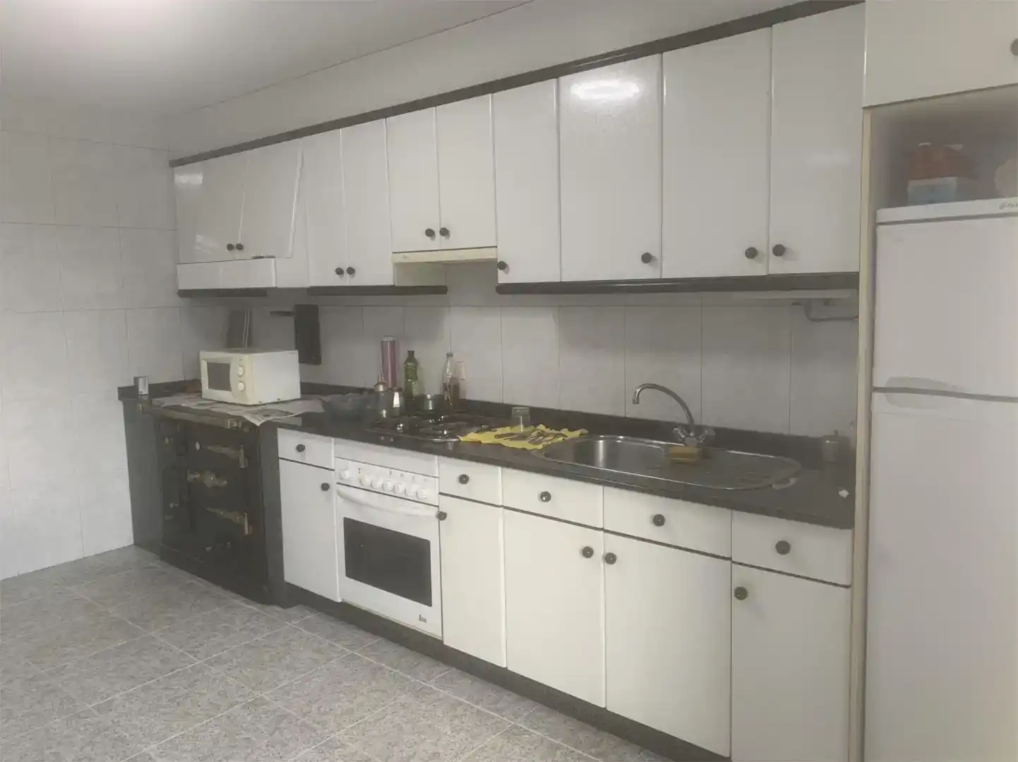 Cocina de Piso en venta en Aranga con Jardín privado, Trastero y Amueblado