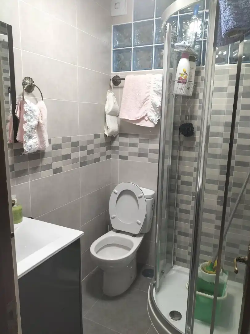 Bathroom of Flat for sale in Tapia de Casariego  with Heating, Terrace and Furnished