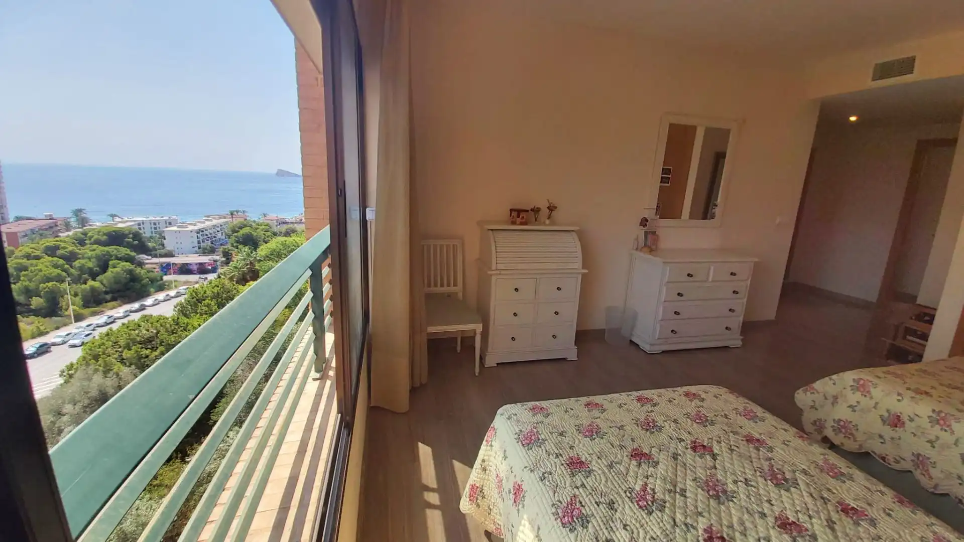 Dormitori de Apartament en venda en Benidorm amb Aire condicionat, Calefacció i Terrassa