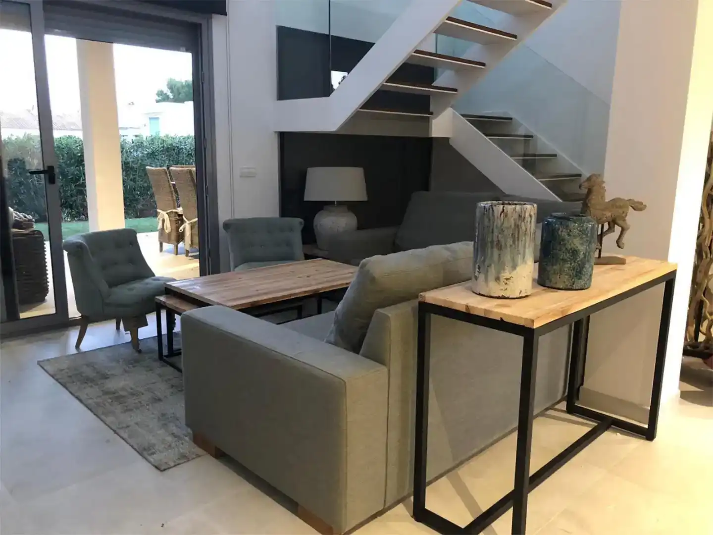 Sala de estar de Casa o chalet de alquiler en Es Mercadal con Aire acondicionado, Jardín privado y Piscina