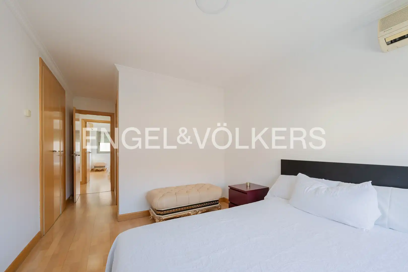 Dormitori de Casa o xalet en venda en Madrid amb Aire condicionat, Calefacció i Terrassa