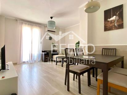 Sala d'estar de Pis en venda en Antequera amb Aire condicionat, Terrassa i Balcó