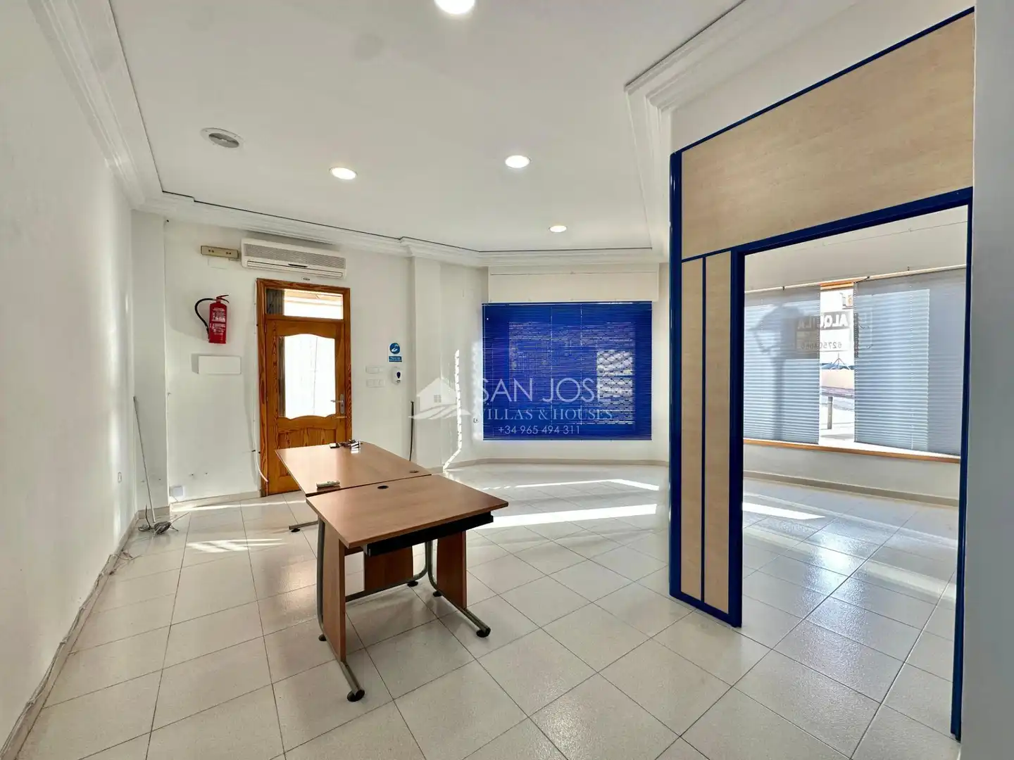 Commercial properties for rent in Aspe  with Air Conditioner and Furnished