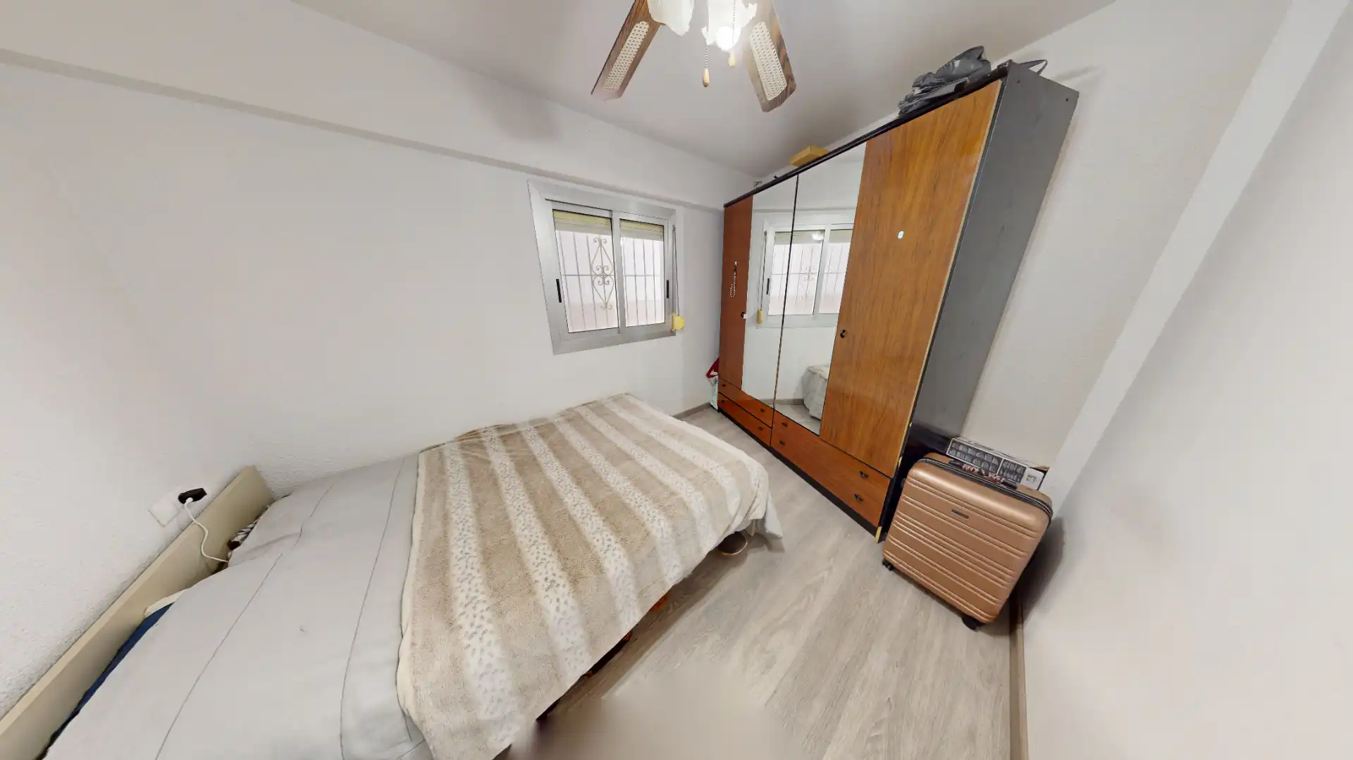 Habitación de Piso en venta en El Campello con Terraza y Balcón