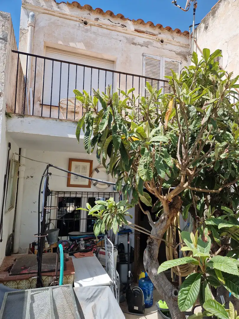 Garden of Detached homes for sale in Sitges