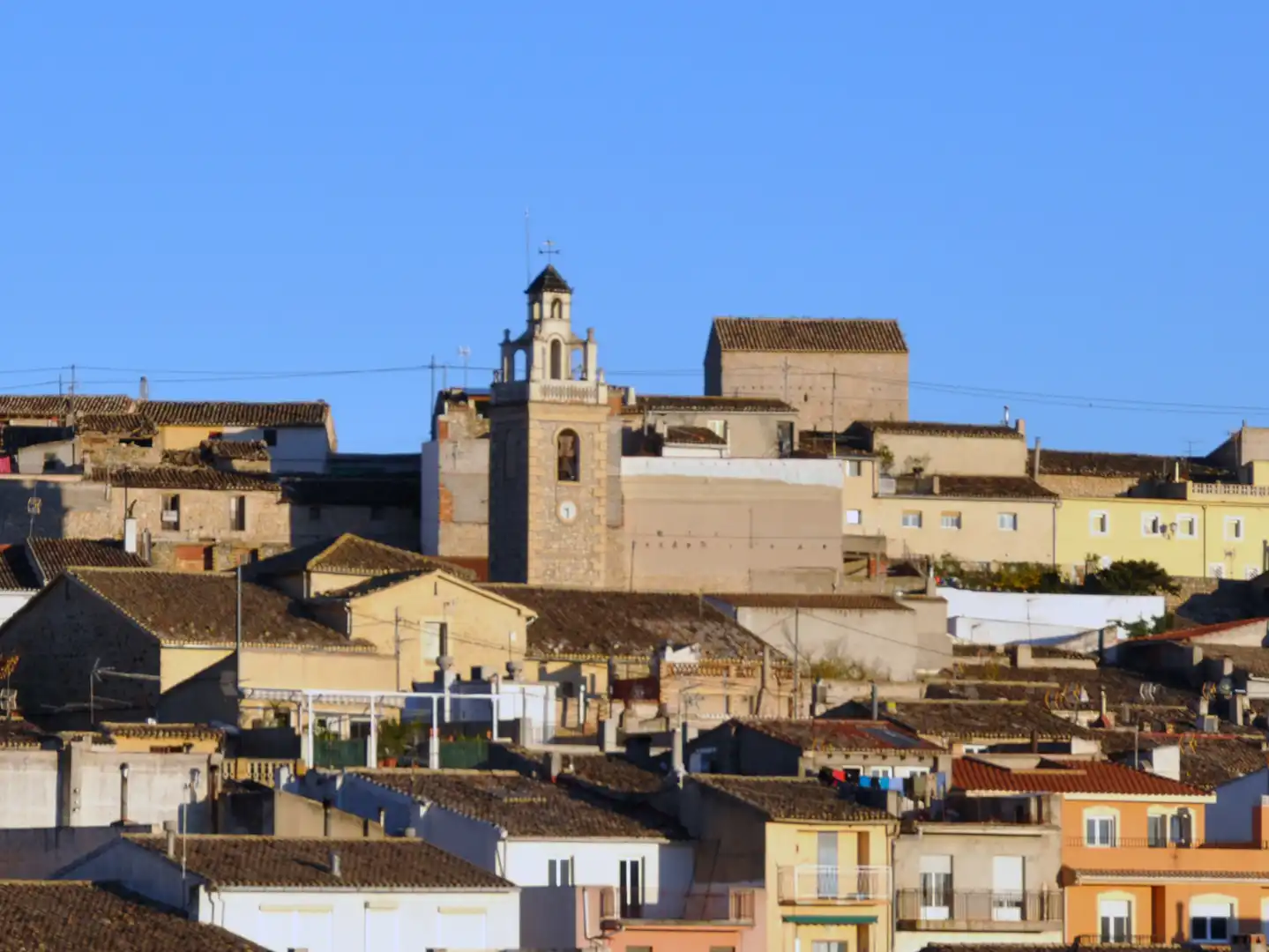 Vista exterior de Piso en venta en Torremanzanas / La Torre de les Maçanes con Calefacción, Terraza y Amueblado