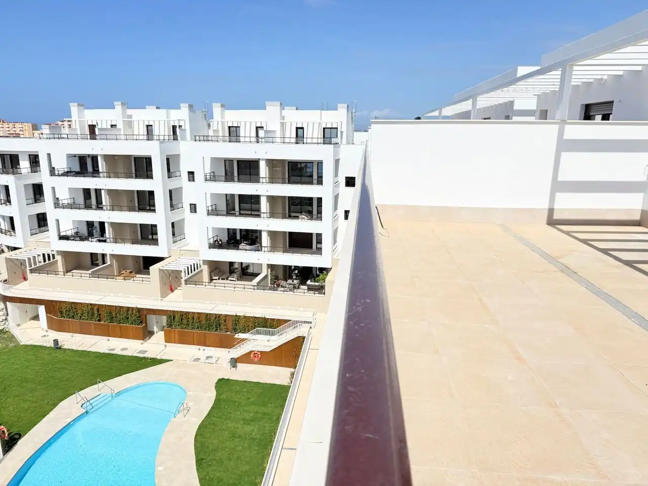 Terraza de Ático en venta en Torrox con Aire acondicionado, Calefacción y Trastero