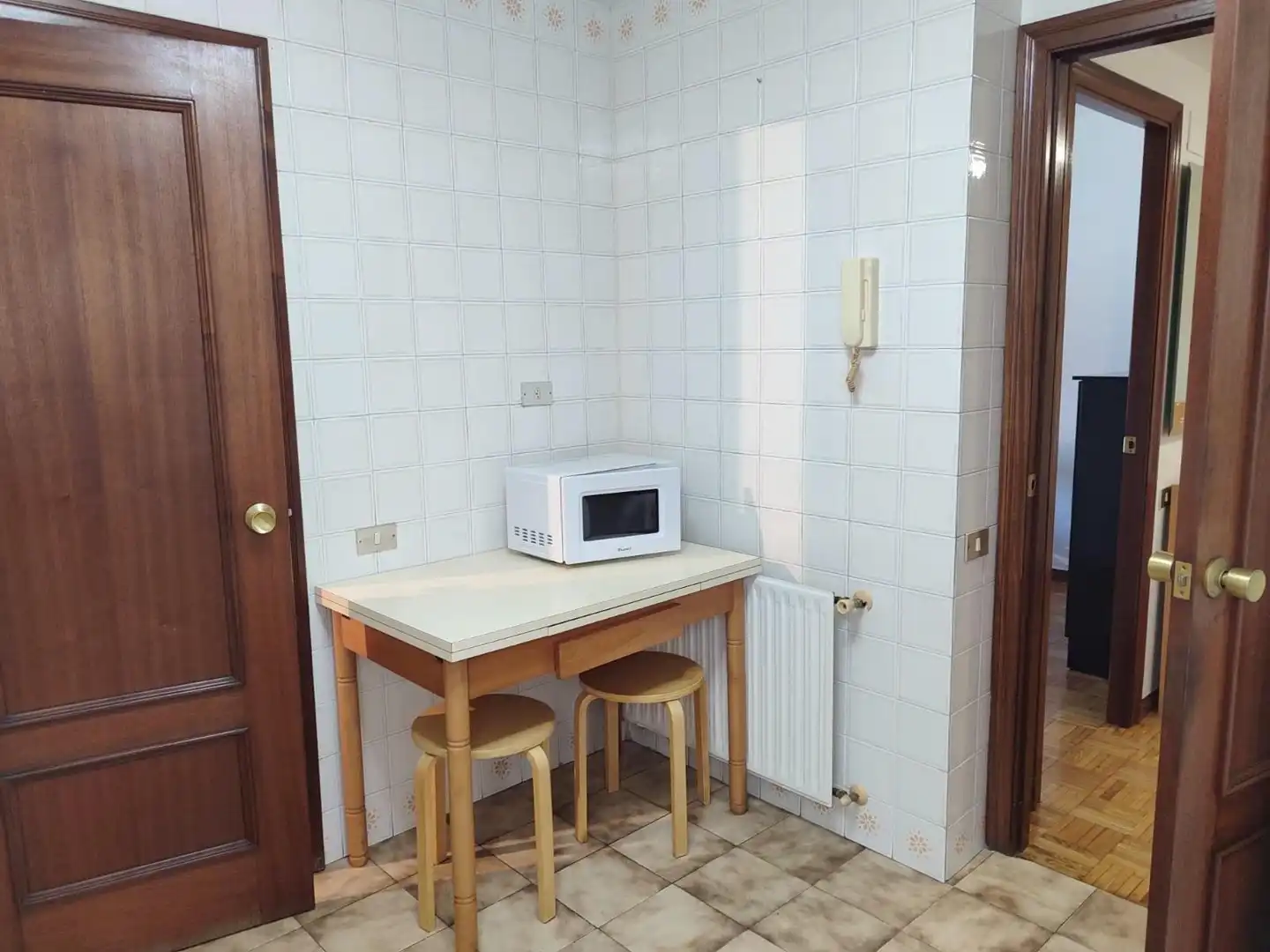 Kitchen of Flat for rent in Oviedo   with Heating and Furnished