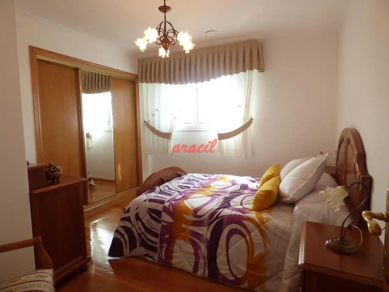 Dormitori de Casa o xalet en venda en Ourense Capital  amb Calefacció, Jardí privat i Terrassa