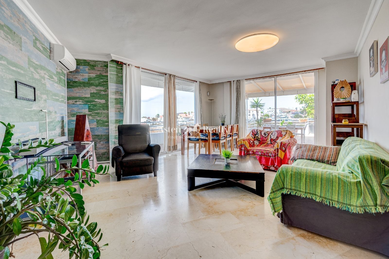Sala d'estar de Àtic en venda en San Miguel de Abona amb Aire condicionat, Terrassa i Piscina