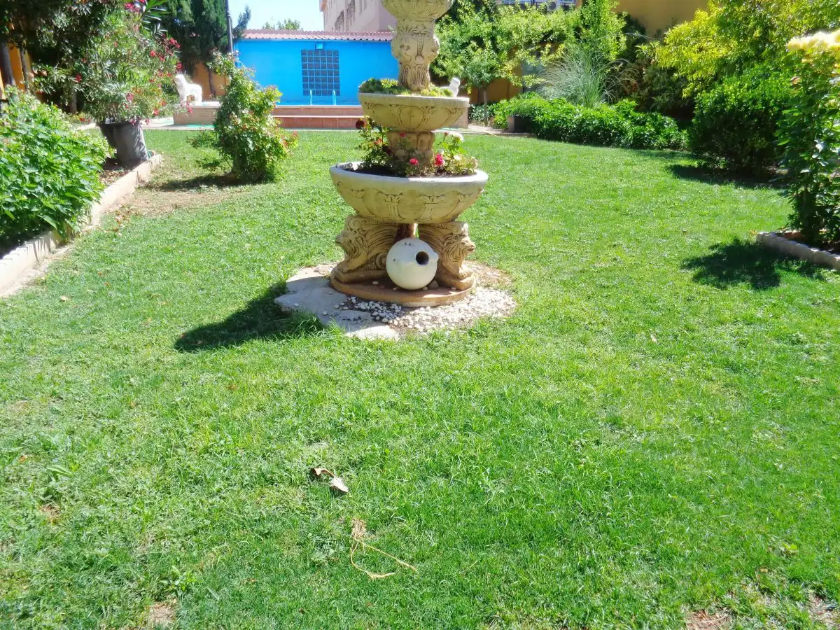 Casa con piscina en venta en Valdepeñas, imagen 2
