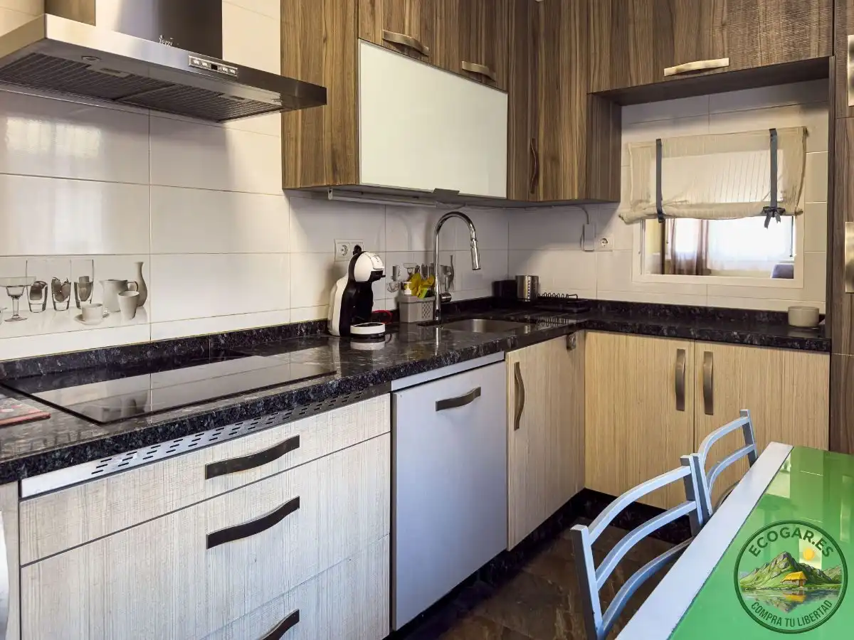 Cocina de Piso en venta en Toral de los Vados con Calefacción, Terraza y Trastero