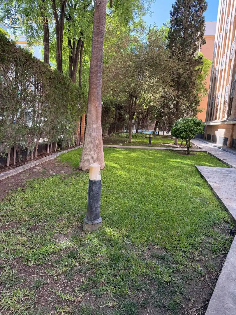 Flat with pool for sale in AVENIDA DE JEREZ, 7, imagen 3