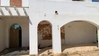 Vista exterior de Casa adosada en venda en La Vall d'Uixó amb Terrassa i Piscina