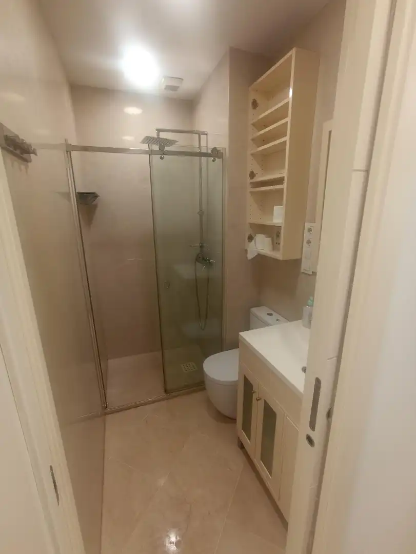 Baño de Piso en venta en Sevilla con Aire acondicionado, Trastero y Amueblado