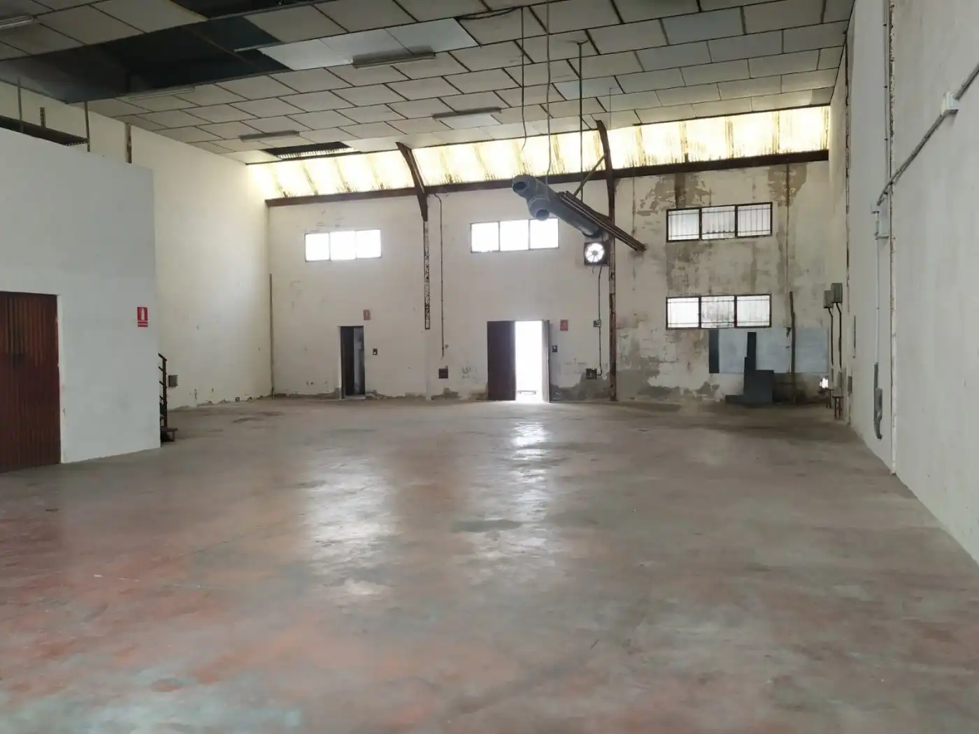 Nau industrial en venda a Crevillent