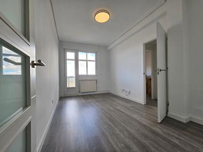 Bedroom of Flat for sale in Vitoria - Gasteiz  with Heating, Parquet flooring and Terrace