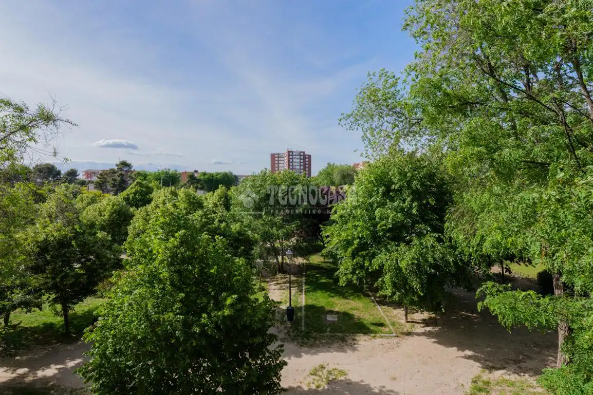 Garden of Flat for sale in Madrid  with Heating, Parquet flooring and Terrace