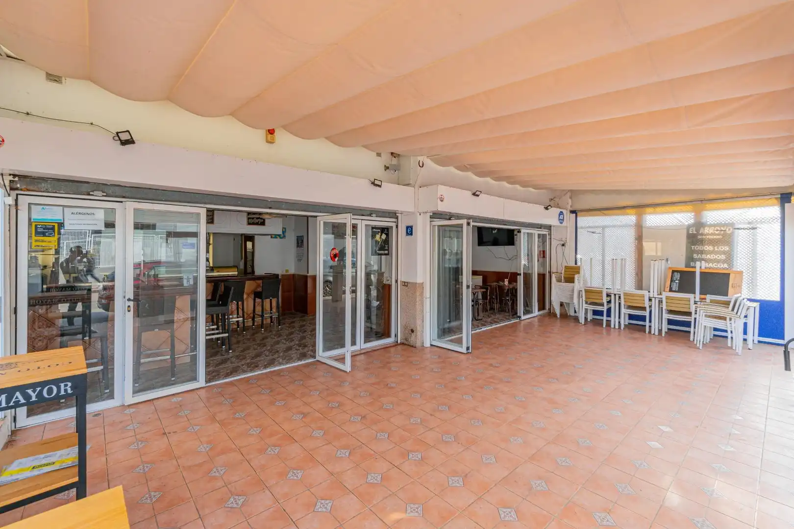 Local en venta en Calvià con Terraza y Amueblado