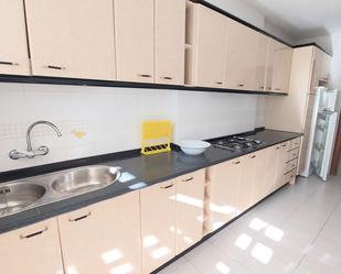 Kitchen of Flat for sale in Vélez-Málaga  with Furnished and Community pool