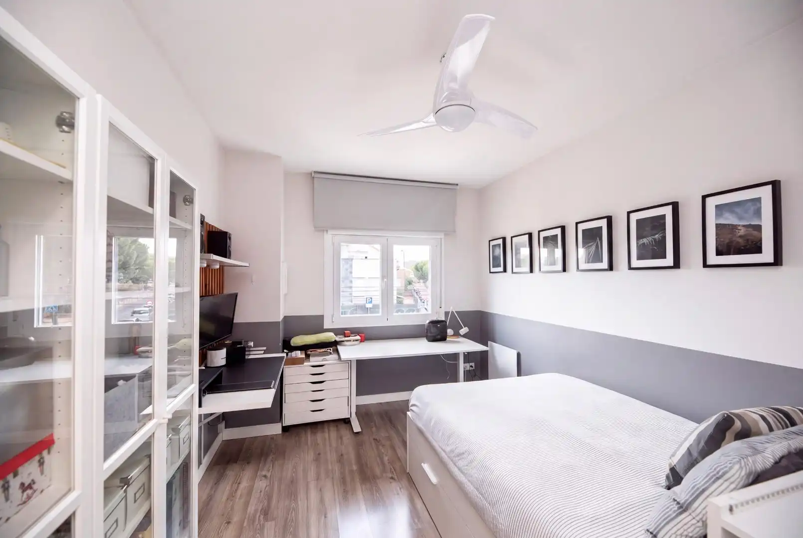Schlafzimmer von Einfamilien-Reihenhaus zum Verkauf in Torrelodones mit Heizung, Privatgarten und Gemeinschaftspool