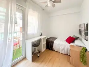 Schlafzimmer von Wohnung zur untervermieten in Alcorcón mit Klimaanlage, Heizung und Möbliert