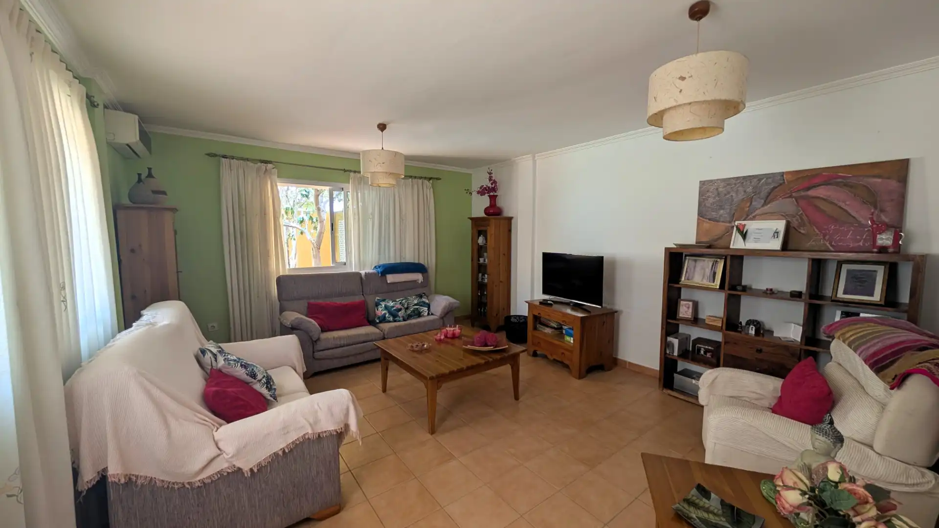Sala d'estar de Casa adosada en venda en Tuineje amb Aire condicionat, Jardí privat i Terrassa