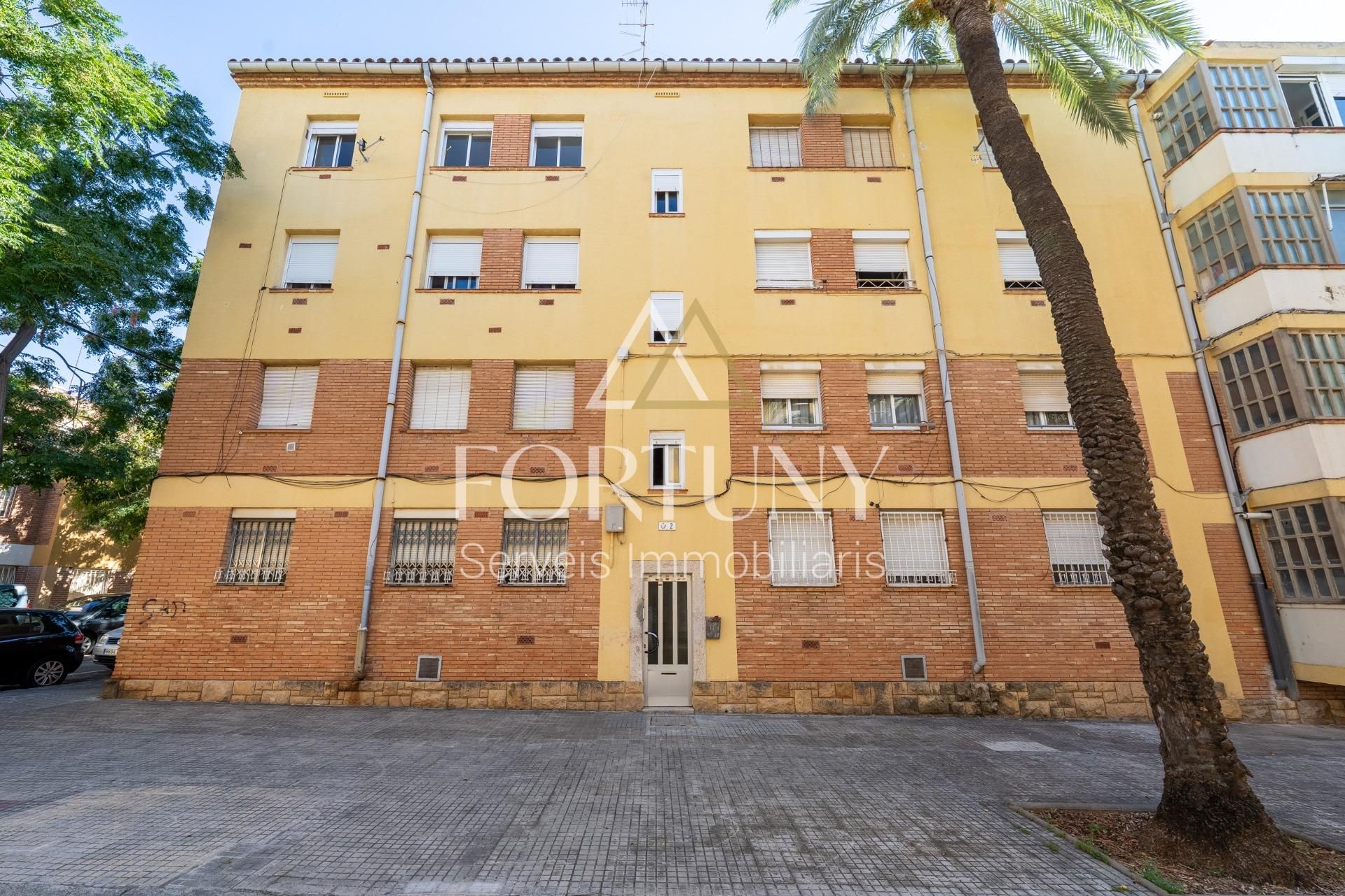 Vista exterior de Pis en venda en Reus