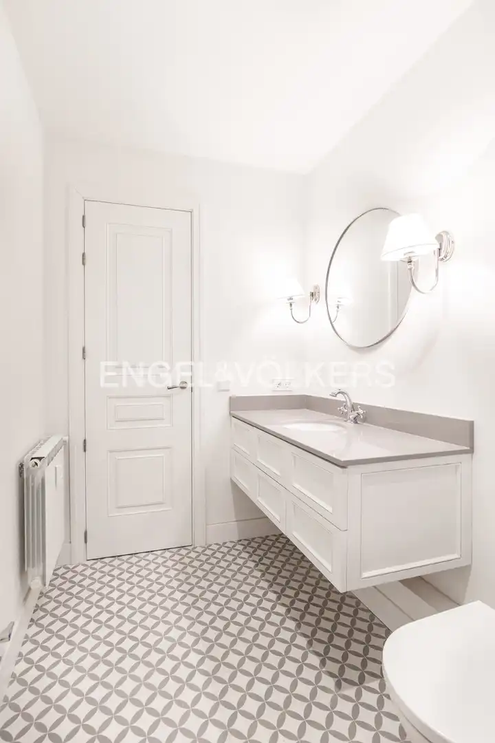 Baño de Piso en venta en Madrid con Aire acondicionado, Calefacción y Terraza