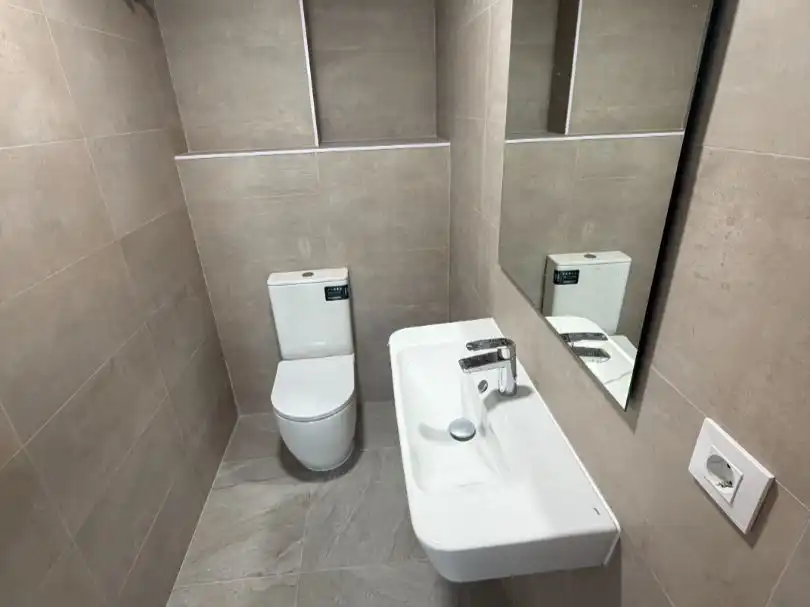 Badezimmer von Geschaftsraum zur Miete in Estepona Pueblo