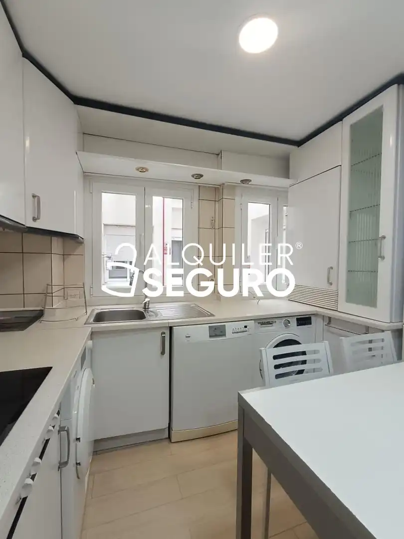 Cocina de Piso de alquiler en Getafe con Calefacción, Terraza y Amueblado