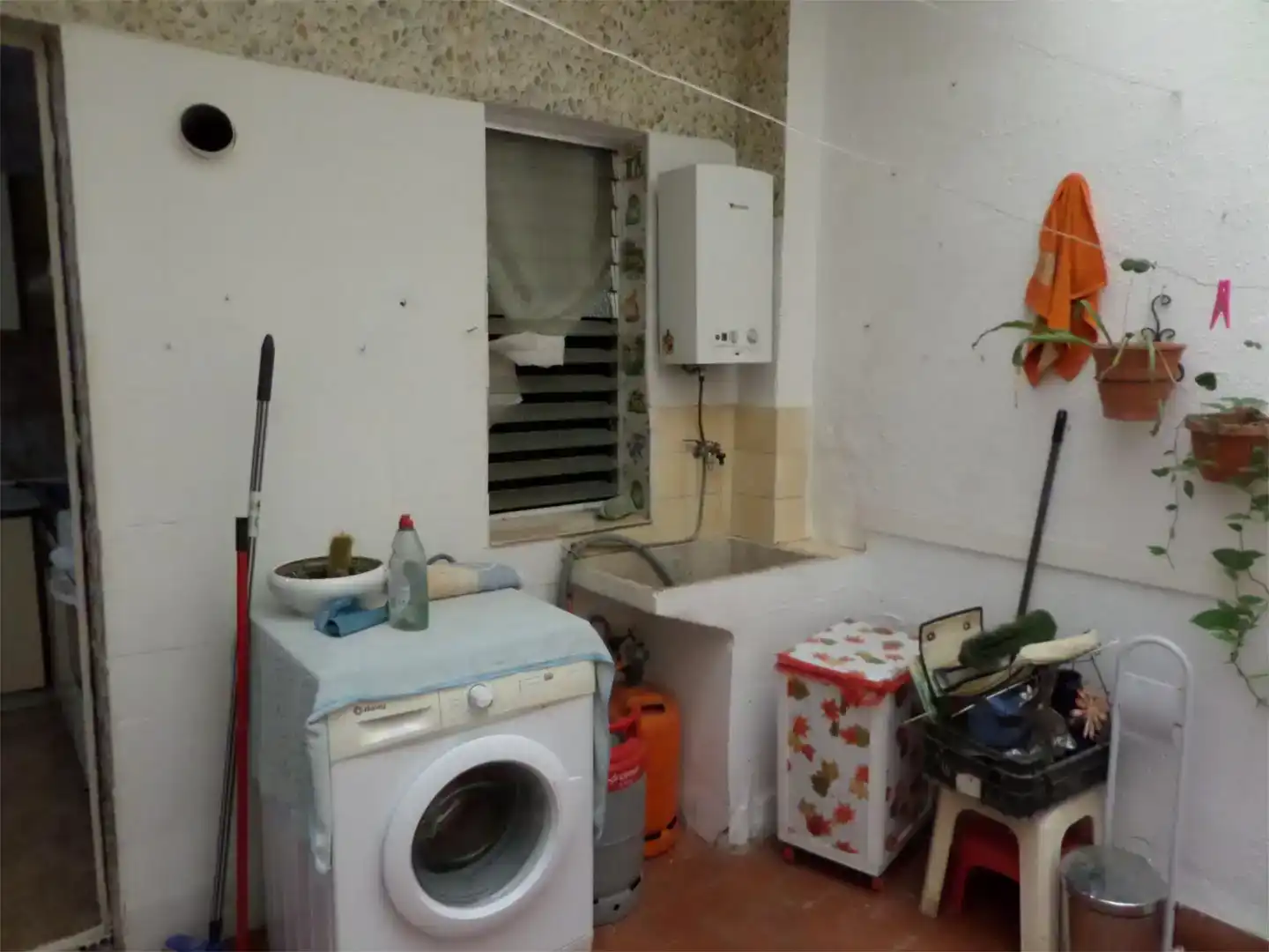 Flat for sale in Berja  with Air Conditioner