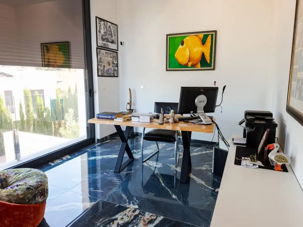 House with pool for sale in Avenida de las Colinas, imagen 10