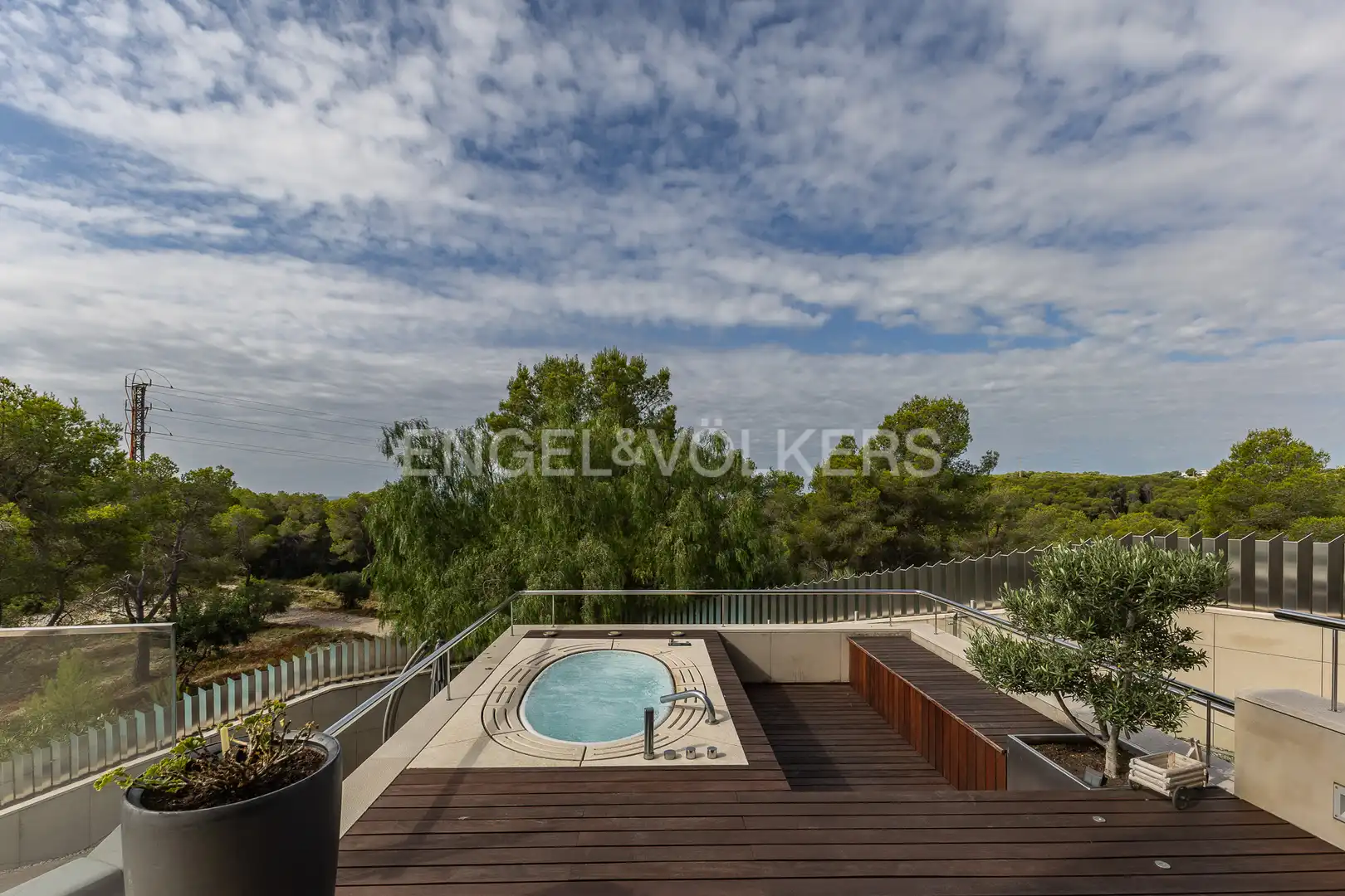 Terrassa de Casa o xalet en venda en Sitges amb Aire condicionat, Calefacció i Jardí privat