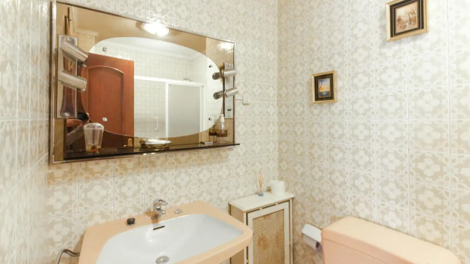 Bathroom of Flat for rent in Santander  with Heating, Parquet flooring and Furnished