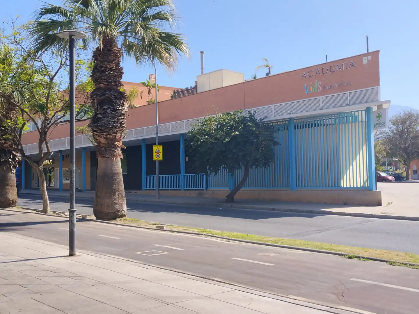 Local comercial de lloguer a Avenida Rambla de los Álamos