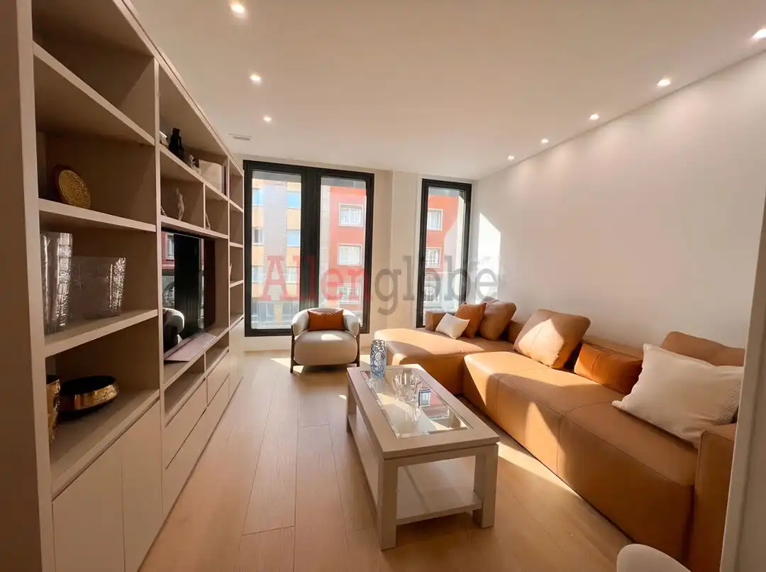 Wohnzimmer von Wohnung zum Verkauf in Oviedo  mit Heizung und Parkett