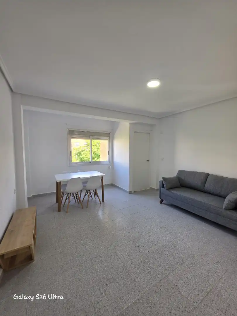 Vista exterior de Piso de alquiler en Ontinyent con Amueblado, Horno y Lavadora
