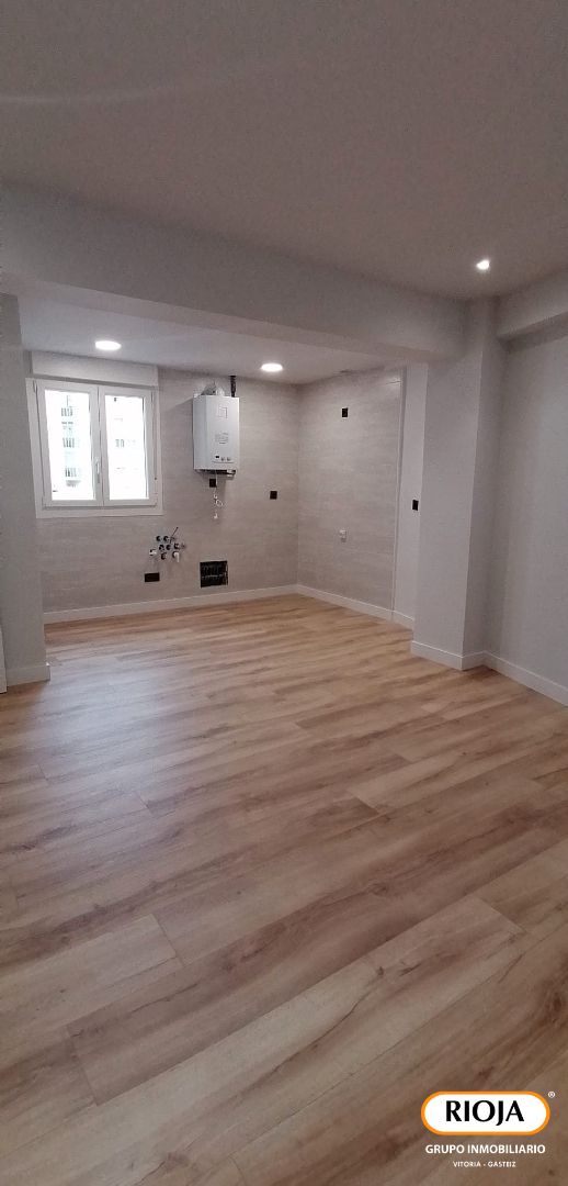Flat for sale in Vitoria - Gasteiz  with Heating, Terrace and Storage room