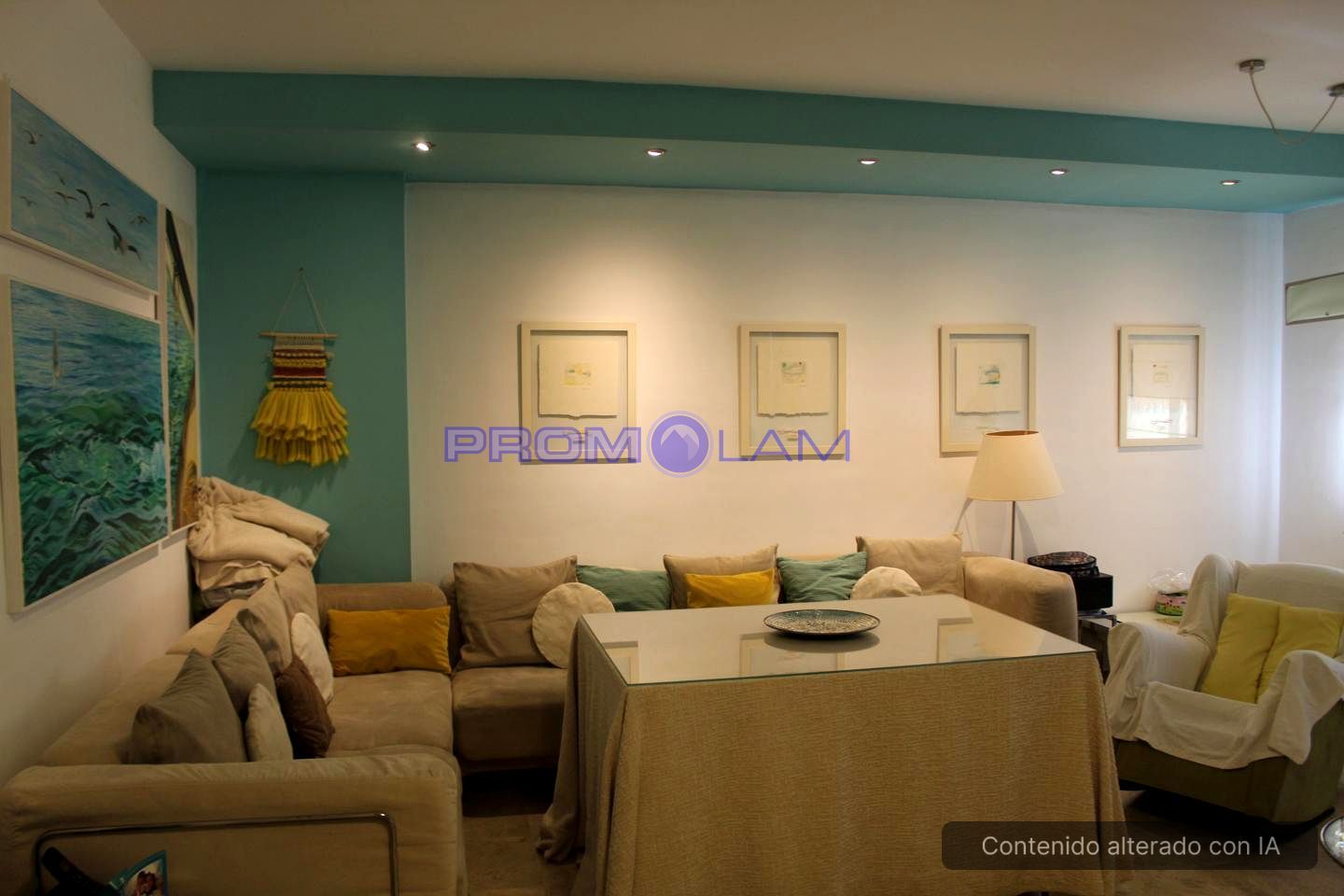 Sala d'estar de Casa o xalet en venda en Coria del Río amb Aire condicionat, Jardí privat i Terrassa