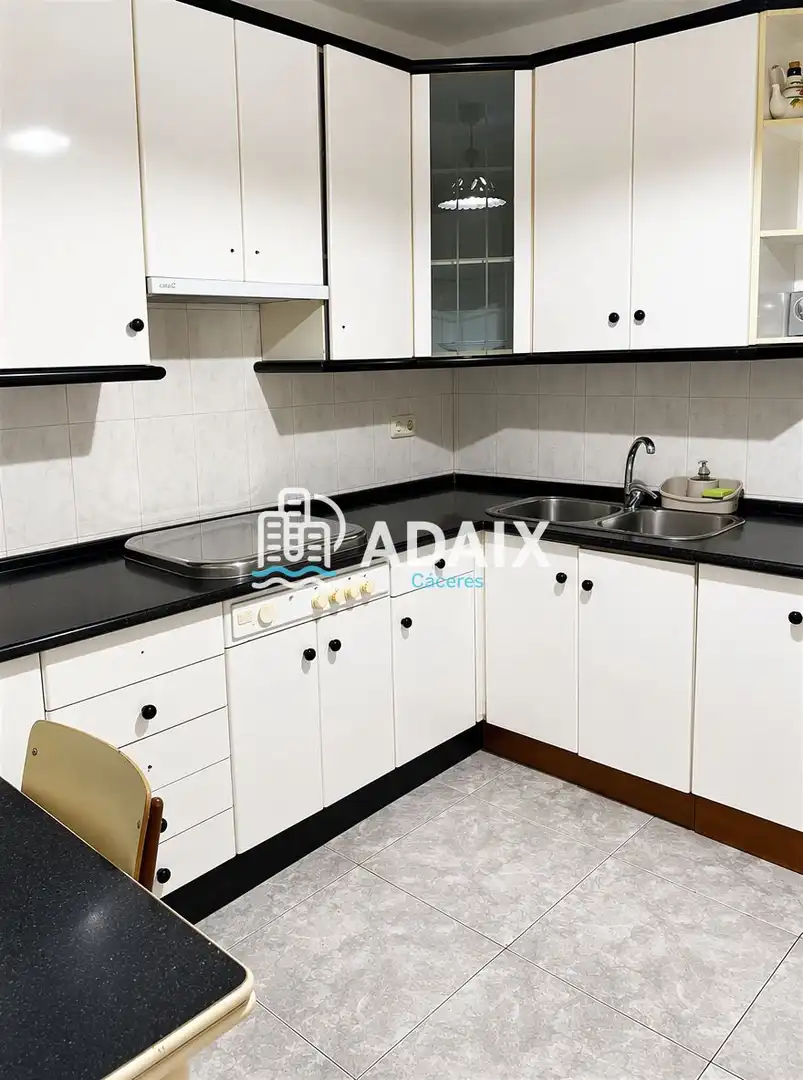 Cocina de Piso en venta en Cáceres