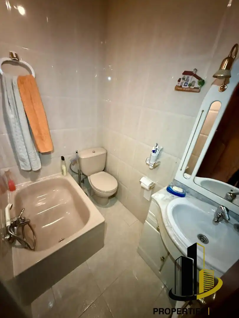 Bathroom of Houses for sale in Fuentes de Béjar