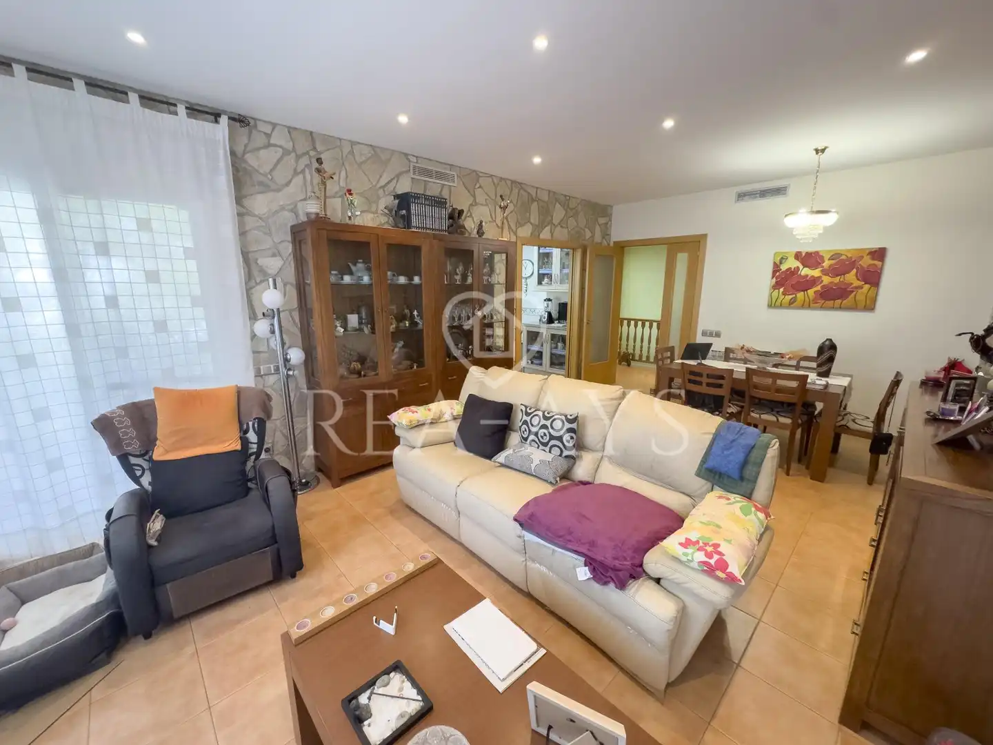 Sala de estar de Casa o chalet en venta en Vallirana con Aire acondicionado, Calefacción y Jardín privado