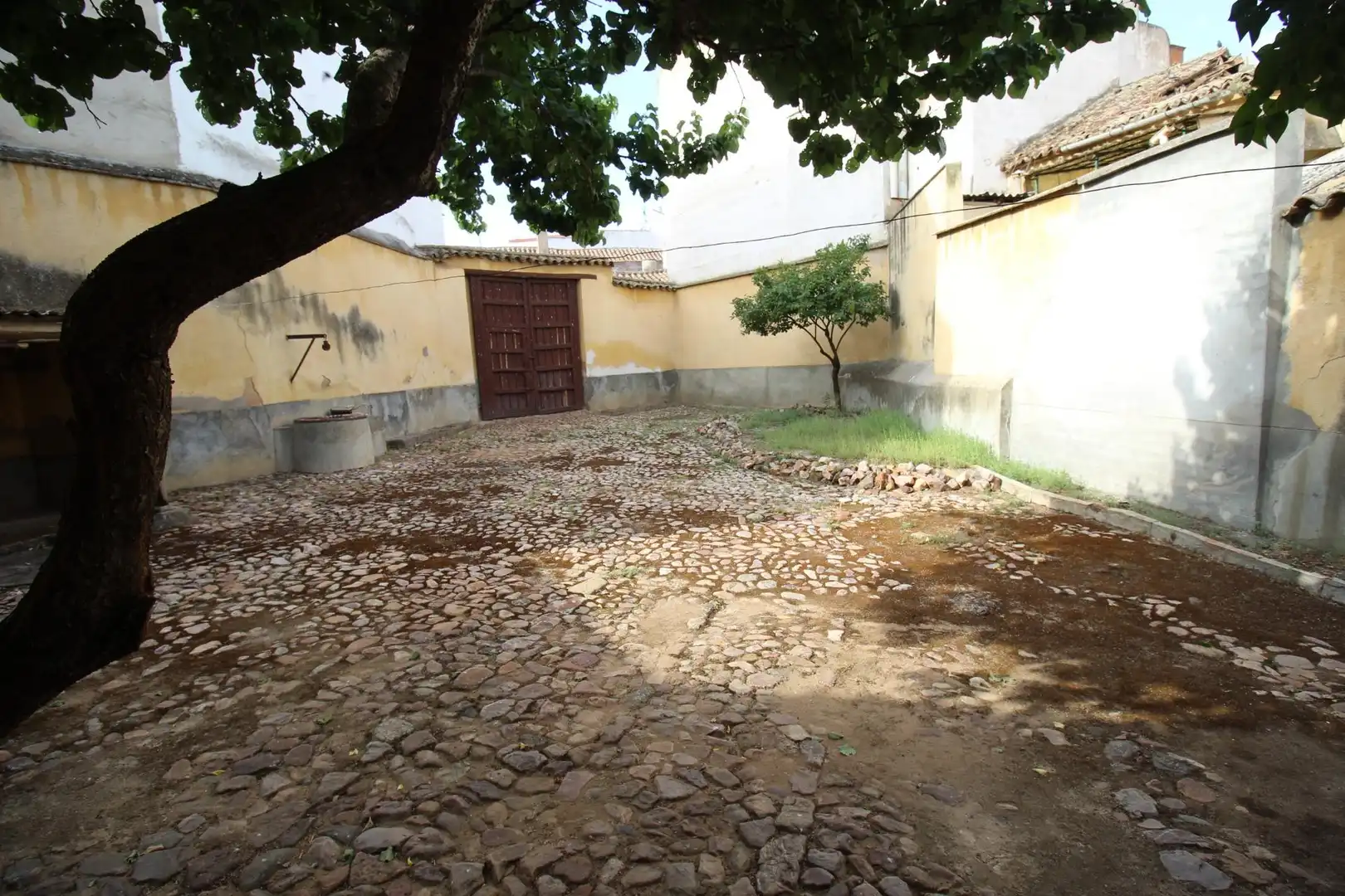 Vista exterior de Casa o chalet en venta en Almodóvar del Campo con Terraza y Amueblado